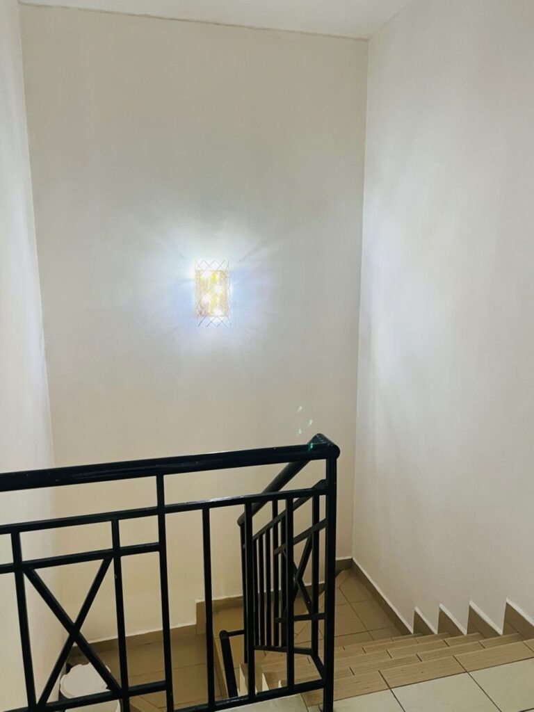 Fully Renovated 2-Storey House (20×65) @ Taman Pinggiran Saujana, Kajang. Asking price: RM 570K (nego)