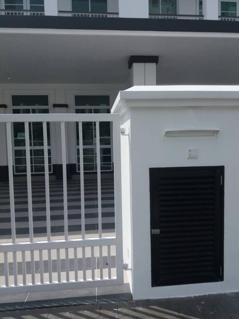 BELOW MARKET PRICE 2-STOREY HOUSE (22×75) ECO MAJESTIC. ASKING PRICE: RM 750K