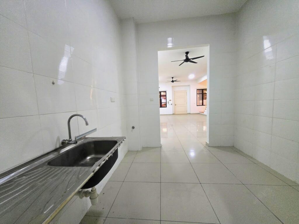 Value to buy 2-storey terrace house (20×70) in Eco Majestic, Cradleton. Asking price: RM 530K