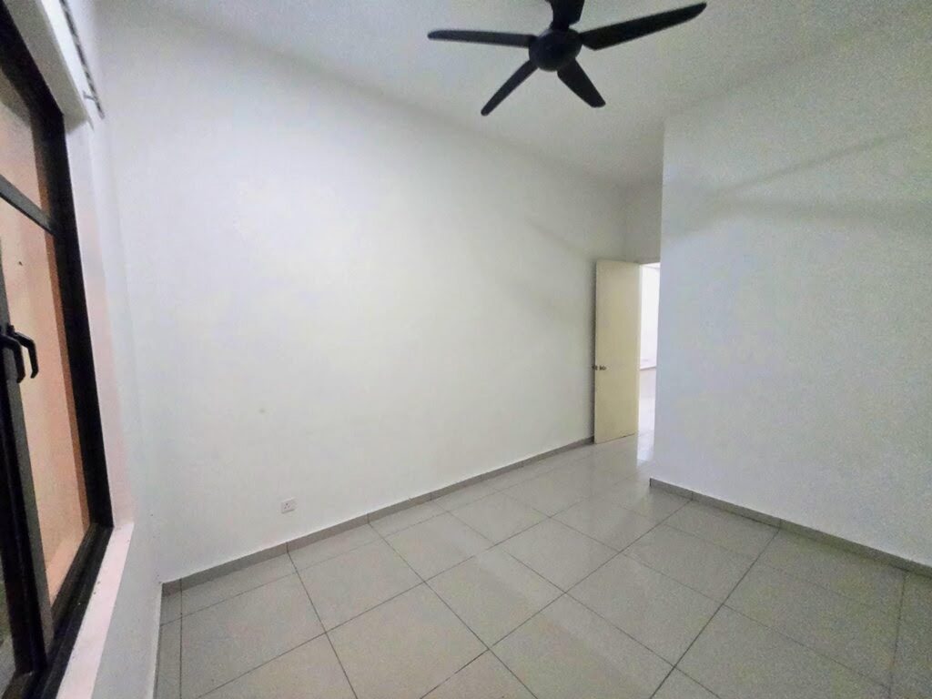 Value to buy 2-storey terrace house (20×70) in Eco Majestic, Cradleton. Asking price: RM 530K