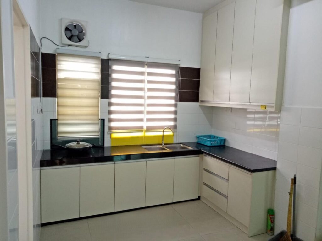 Below market price 2 storey house (22×75) in Setia Ecohill 1, Semenyih for sale. Asking price: RM 620,000.