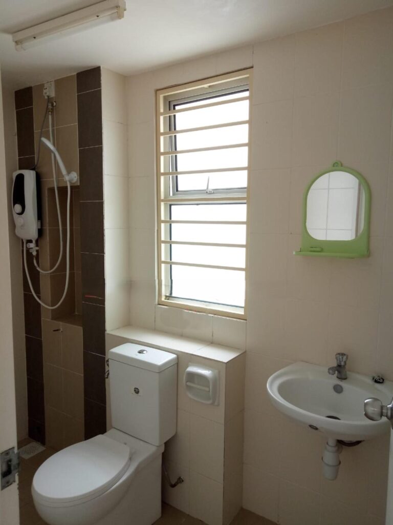 Below market price 2 storey house (22×75) in Setia Ecohill 1, Semenyih for sale. Asking price: RM 620,000.
