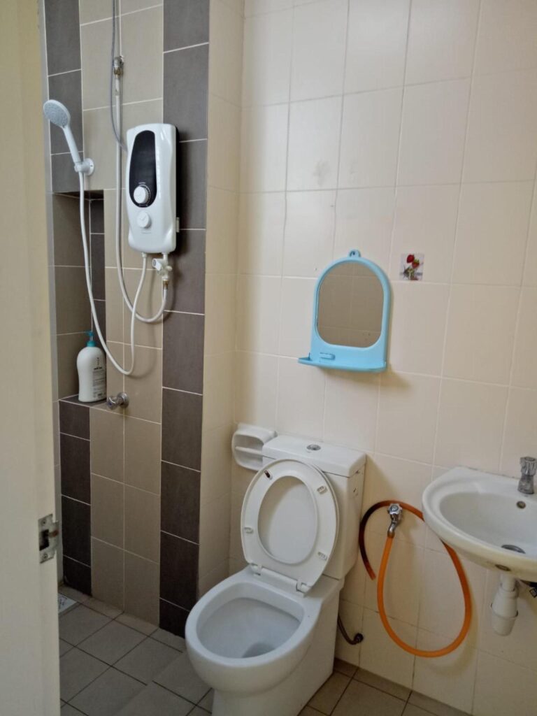 Below market price 2 storey house (22×75) in Setia Ecohill 1, Semenyih for sale. Asking price: RM 620,000.