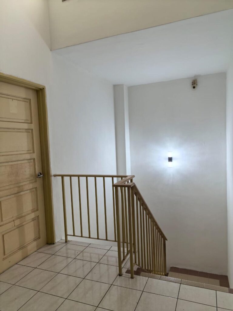 Super linked property (24×70) with well-maintained condition in Bandar Damai Perdana Cheras. Asking price: RM 1,200,000 (negotiable).
