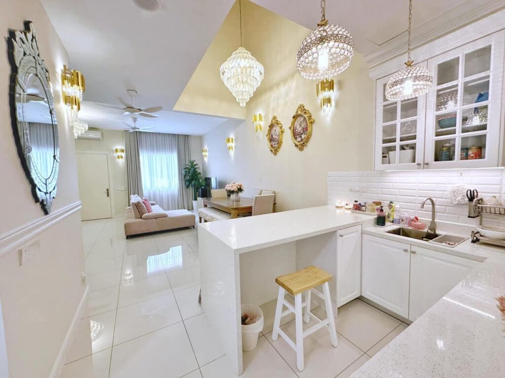 Move in condition 2 storey terrace unit (22×70) at Eco Forest. Asking price: RM 860,000 (negotiable)