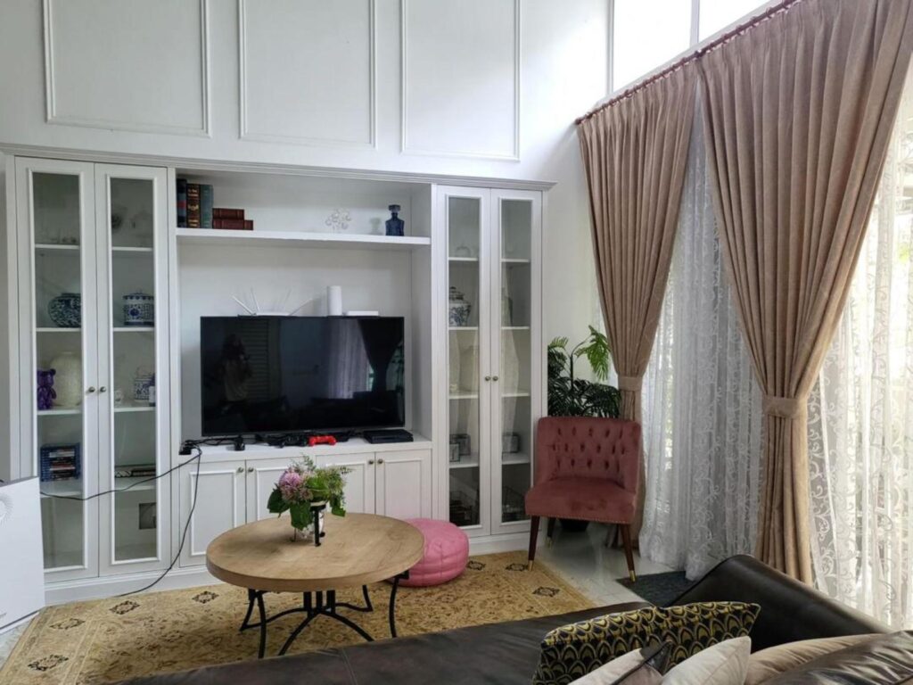 Fully furnished 3-storey terrace house (22×75) for sale in Jalan Semenyih Bandar Rinching. Asking price: RM 840,000