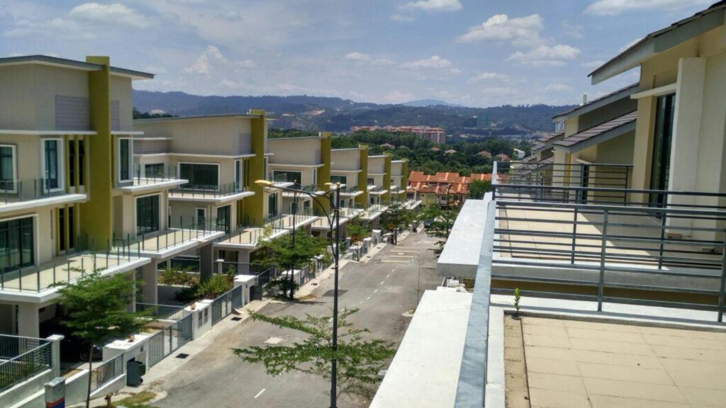 Brand new semi-D (38×75) at Bandar Mahkota Cheras for sale. Asking price: RM 1,100,000
