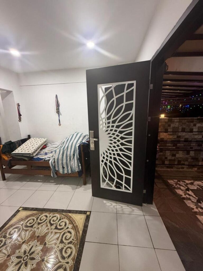 Fully extended 2-storey terrace house at Bandar Rinching Semenyih (18×60) for sale. Asking price: RM 398,000
