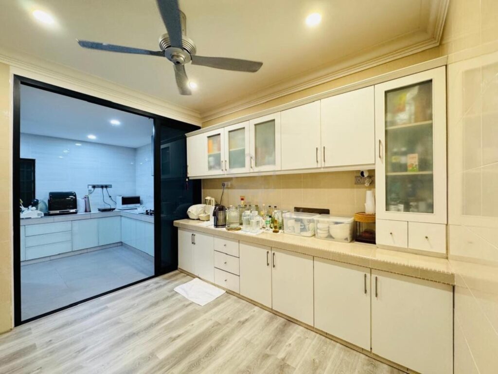 Renovated and furnished 2-storey end-lot house (2175 ft2) for sale. Asking price: RM 1.48Mil.