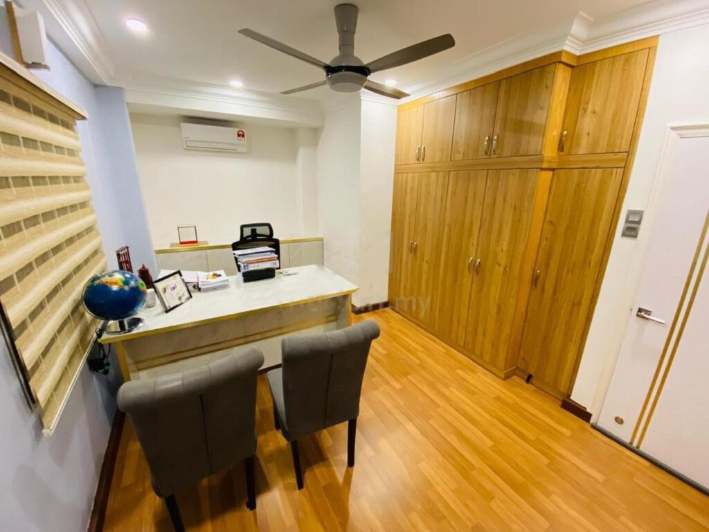 Renovated and furnished 2-storey end-lot house (2175 ft2) for sale. Asking price: RM 1.48Mil.