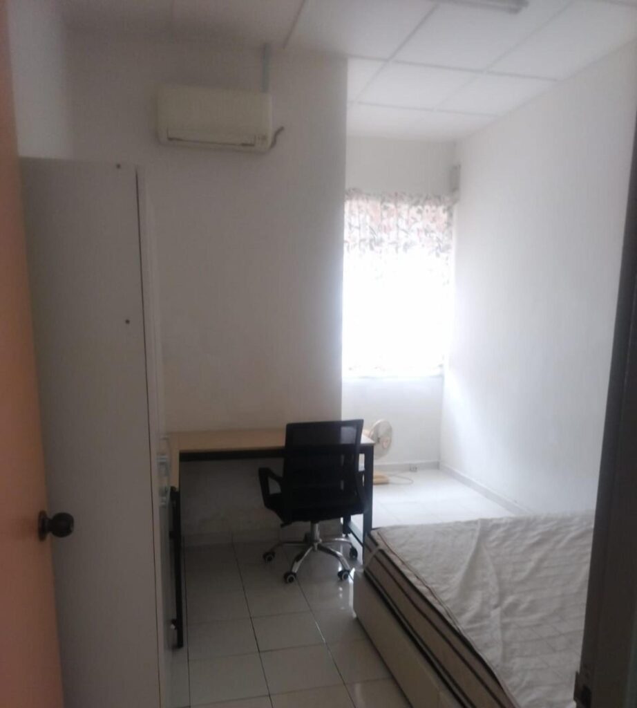 Original 2-storey house (20×70) at Bandar Mahkota Cheras for sale. Asking price: RM 620,000 (nego). URGENT SALE.