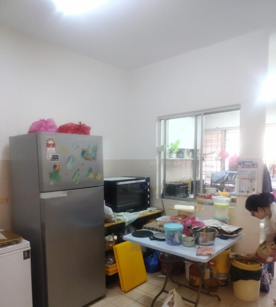 Original 2-storey house (20×70) at Bandar Mahkota Cheras for sale. Asking price: RM 620,000 (nego). URGENT SALE.