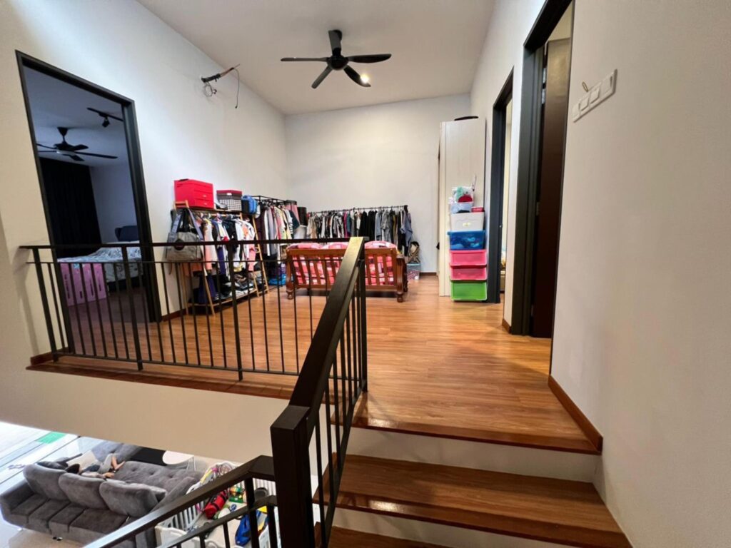 Kajang East 22′ x 80′ | 4 Bed 4 Bath | Move-In Ready | Fully Maintained | RM830K Negotiable