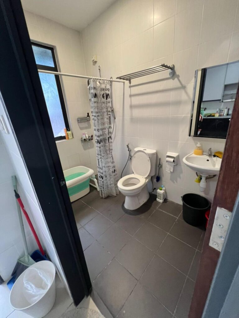 Kajang East 22′ x 80′ | 4 Bed 4 Bath | Move-In Ready | Fully Maintained | RM830K Negotiable