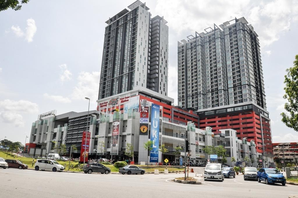 Fully furnished, move-in ready | De Centrum Residences | Price: RM 330K (nego)
