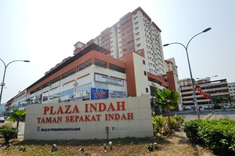 Kajang Plaza Indah Apartment