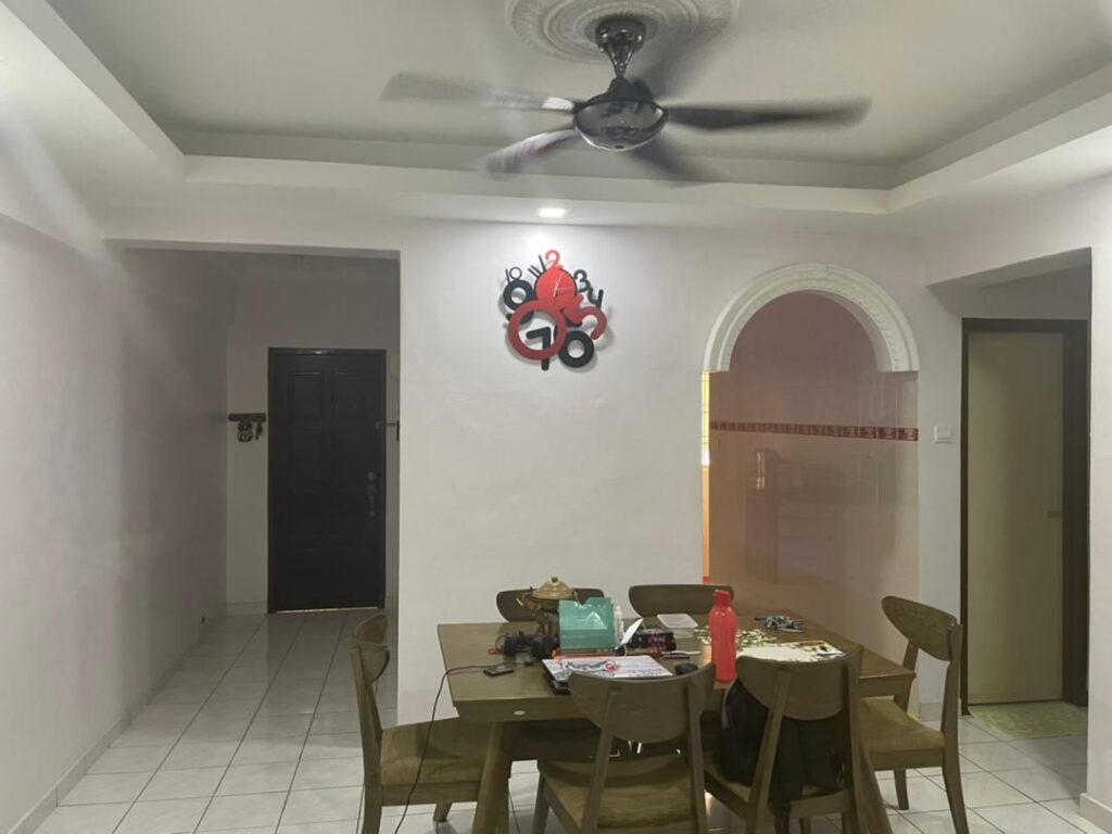 Well maintained Sri Lavender Apartment | 1050 ft2 | Price: RM 295K (nego)