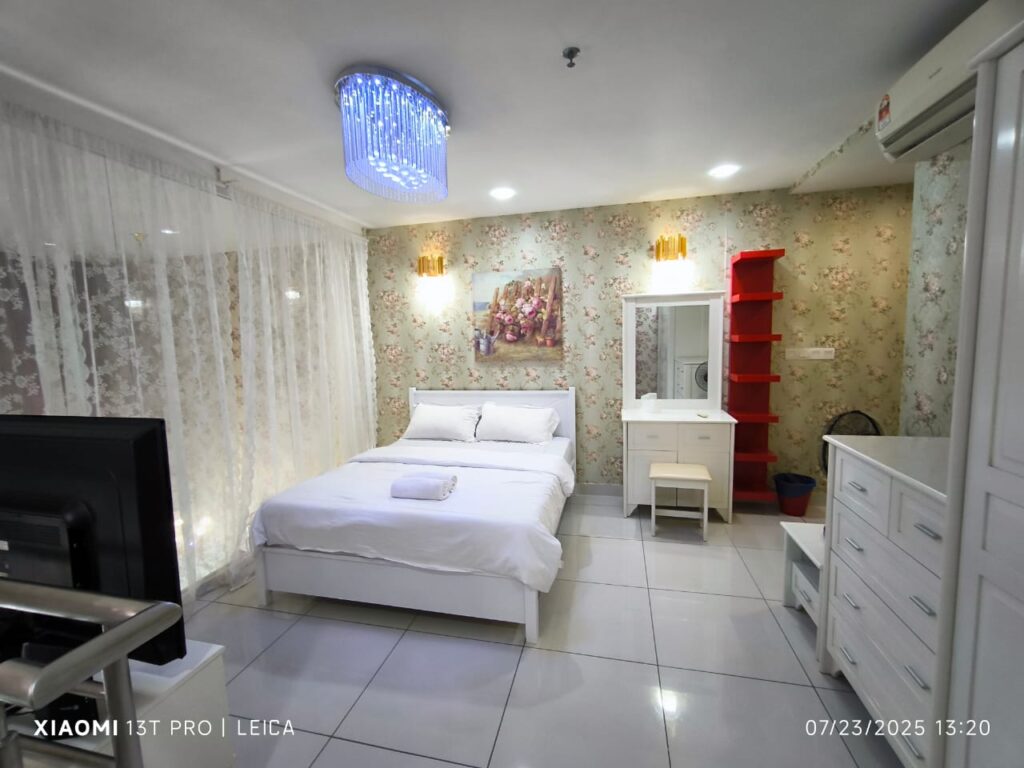 Fully furnished, move-in ready | De Centrum Residences | Price: RM 330K (nego)