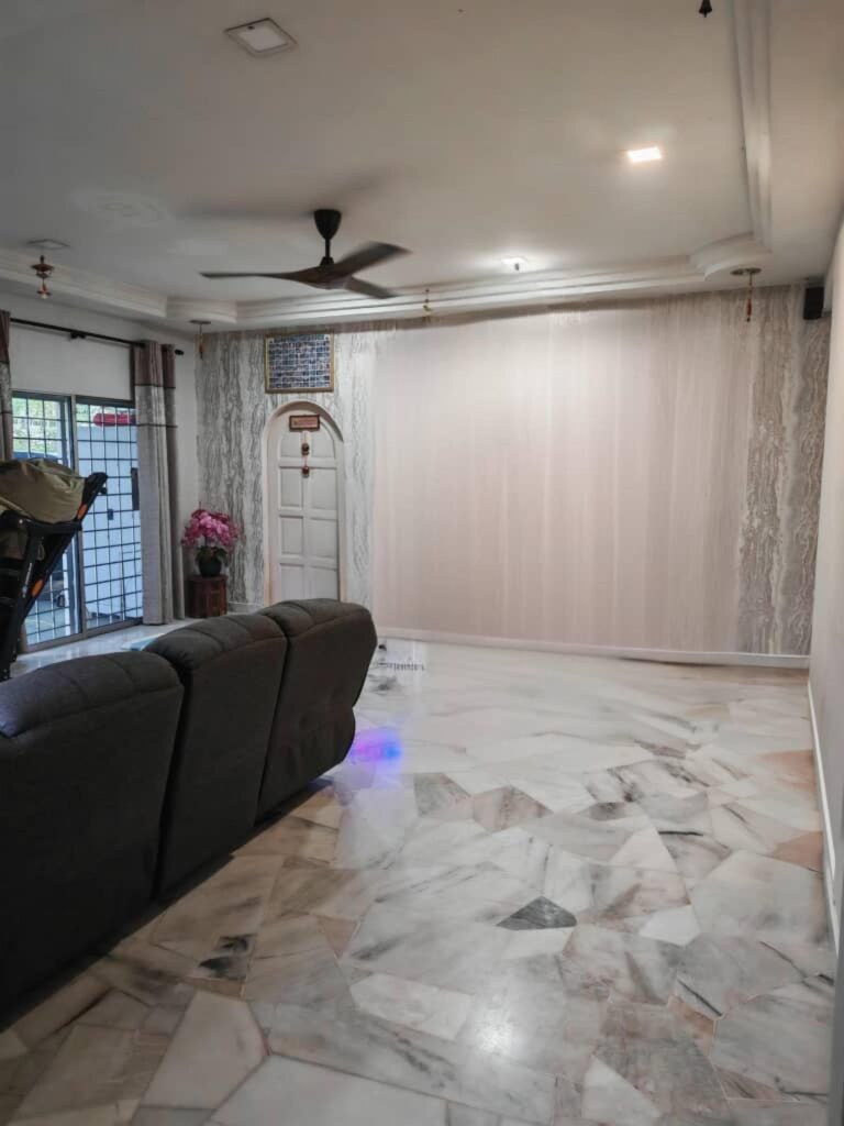 Corner lot house | Taman Berlian Kajang | Price: RM 750K (nego)