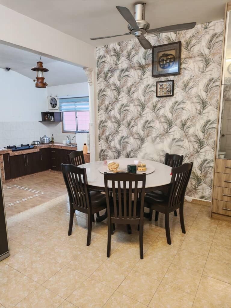 Corner lot house | Taman Berlian Kajang | Price: RM 750K (nego)