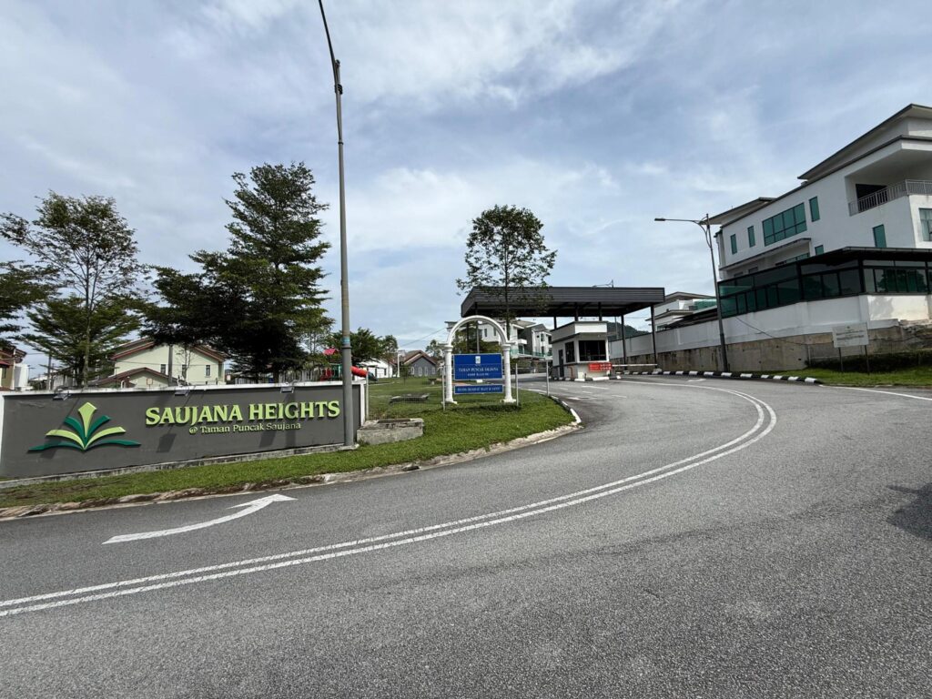 Kajang Taman Puncak Saujana Double Storey House