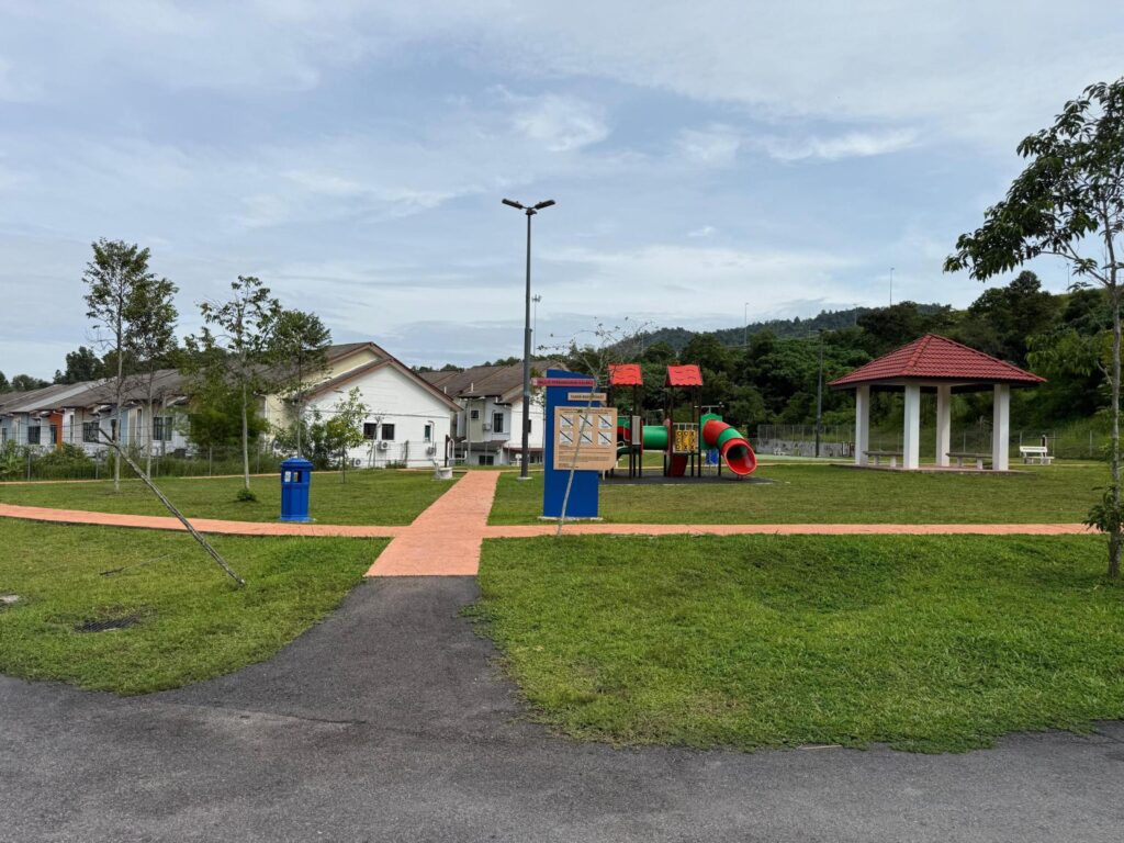 Kajang Taman Puncak Saujana Double Storey House