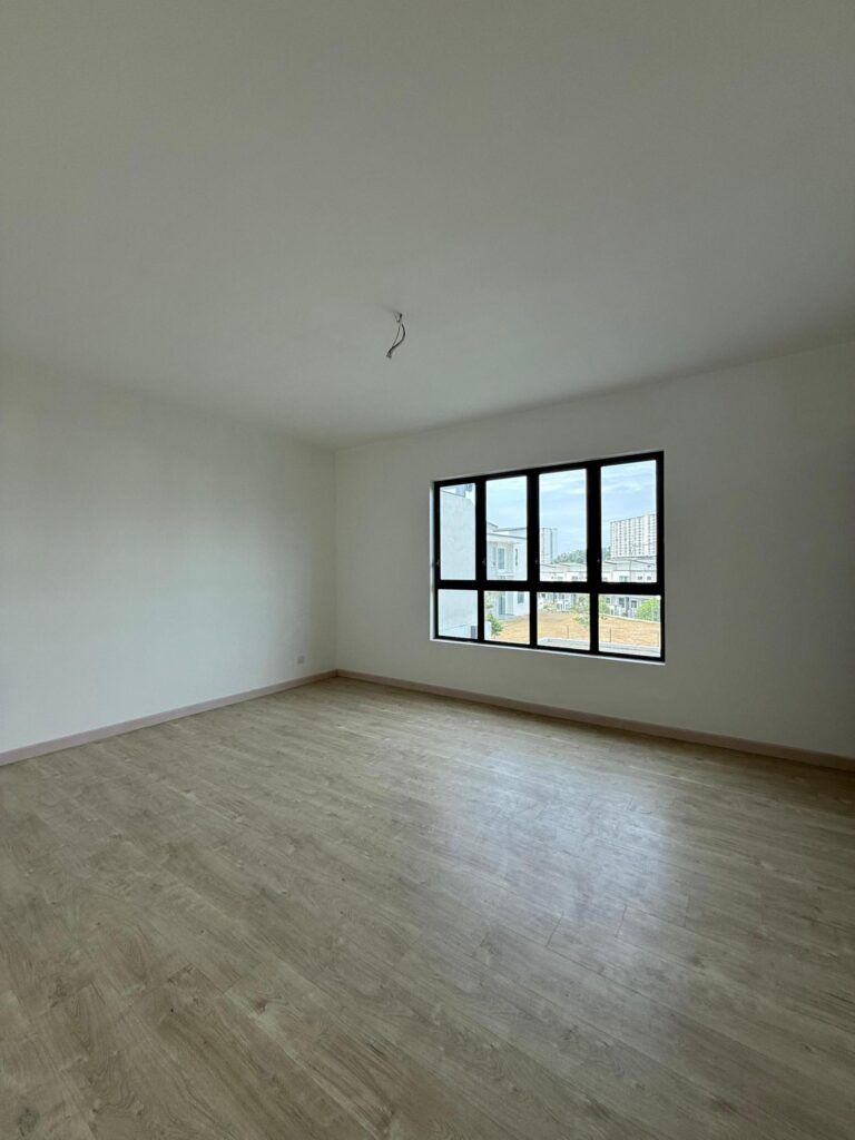 Kajang Taman Puncak Saujana Double Storey House