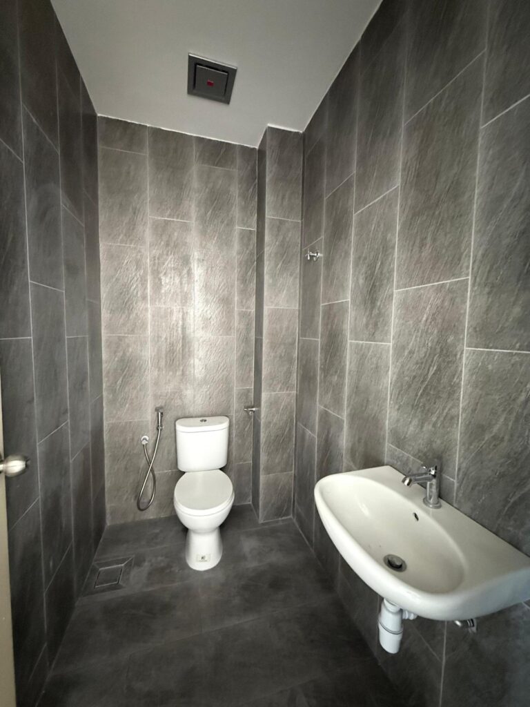 Kajang Taman Puncak Saujana Double Storey House