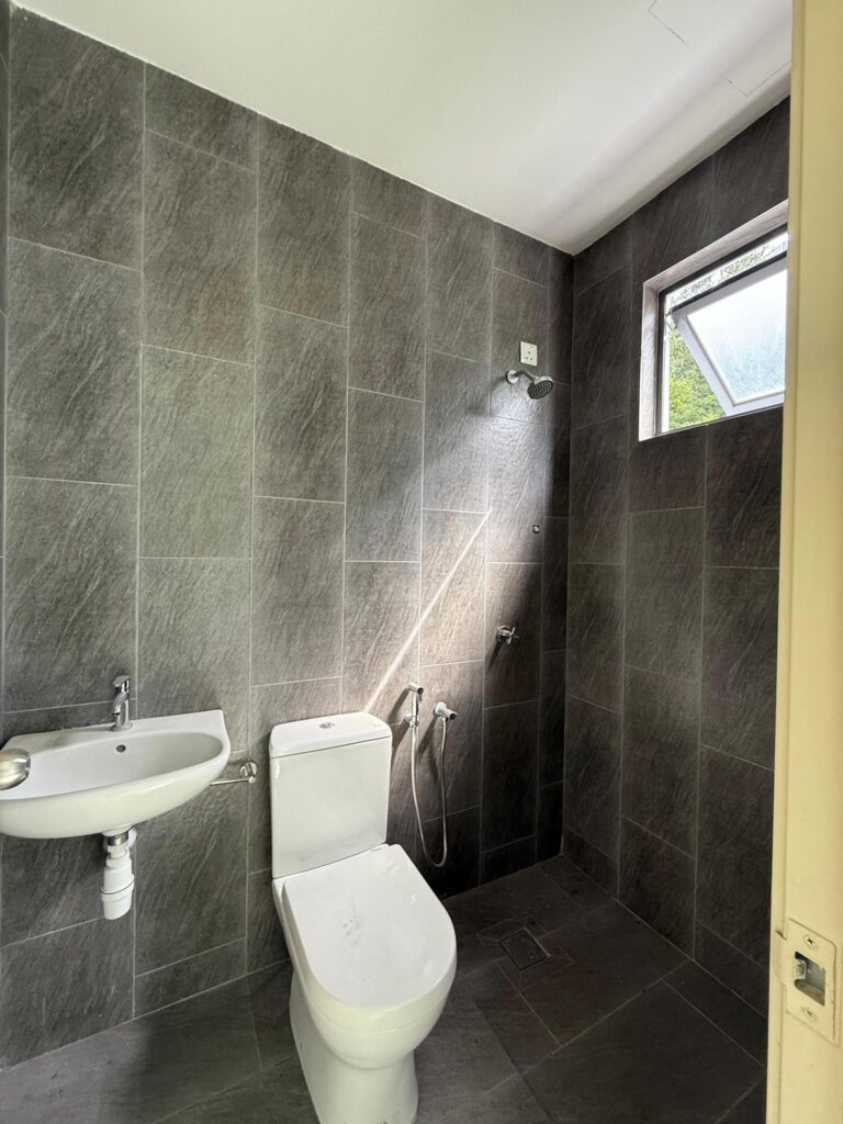 Kajang Taman Puncak Saujana Double Storey House